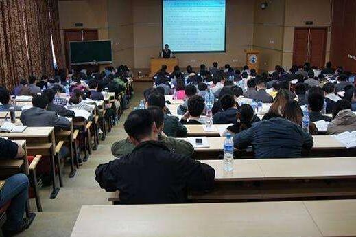 清華大學(xué)CEO總裁班師資力量