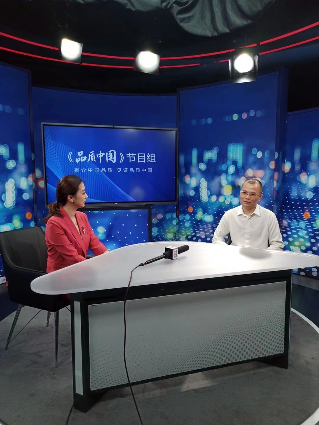清華UMT石榮同學受邀作客《品質中國》欄目組