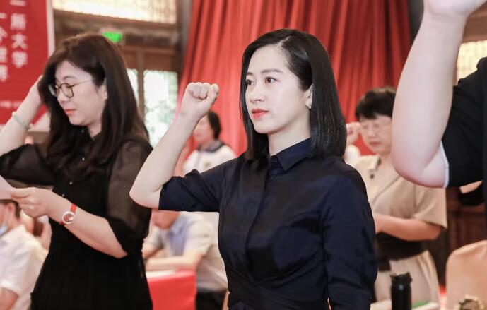 AW(xu)ø߼(j)ްW(xu)T_W(xu)YF(xin)(chng)Ƭ